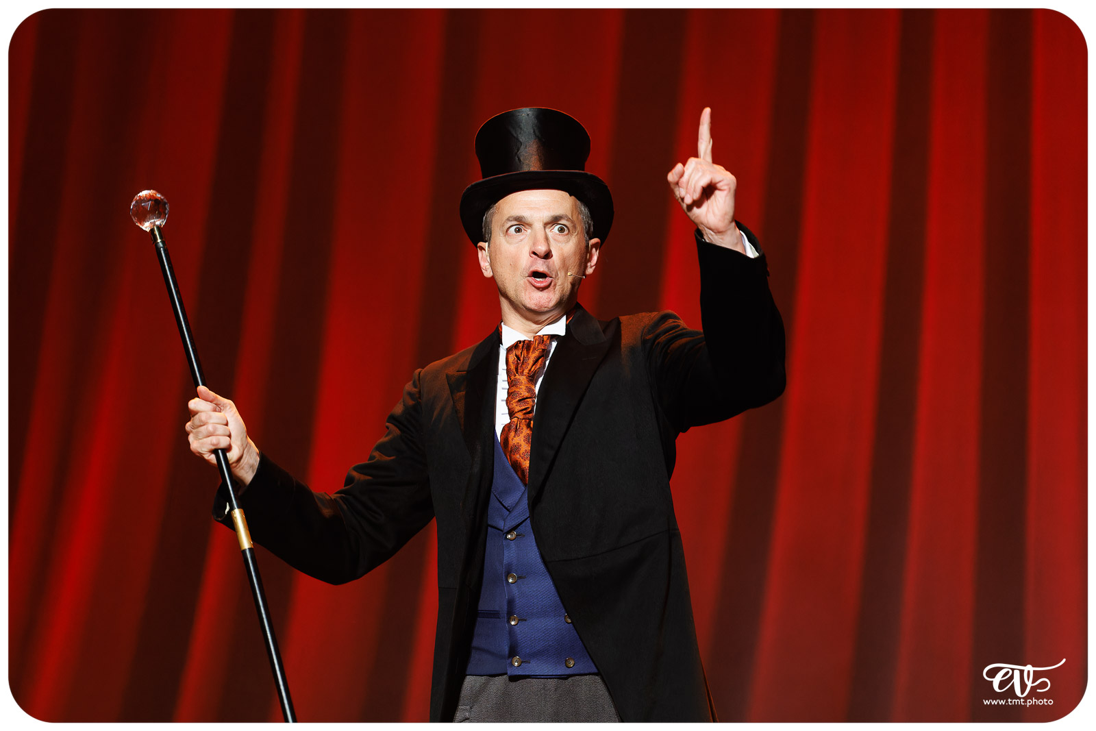 LA CLAQUE (FRED RADIX)